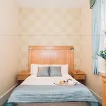 Eccles And Hotel 4*