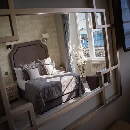 Eccles And Hotel 4*
