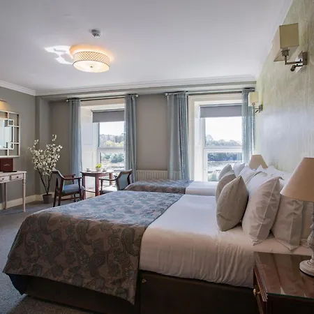 Eccles And Hotel Glengarriff