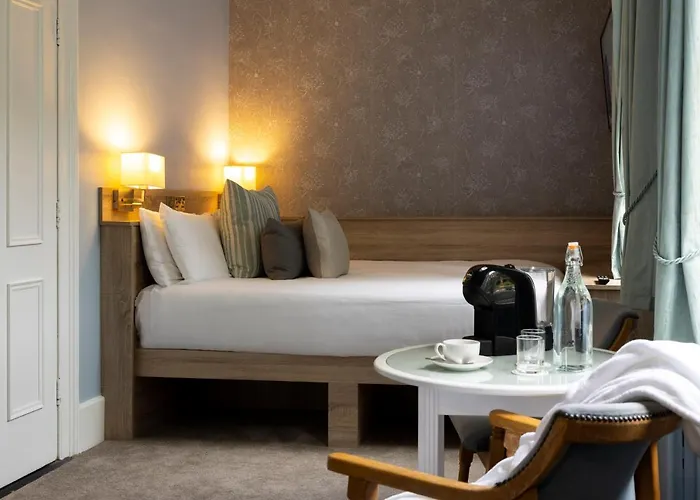 Eccles And 4* Glengarriff